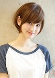 これでもう丸顔が気にならない! 魔法のレイヤーでスッキリ見せのヘアスタイル☆
