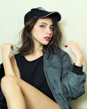 甘いだけじゃなくて、かっこいい女性になる！黒髪で叶えるクール美人ヘアスタイル