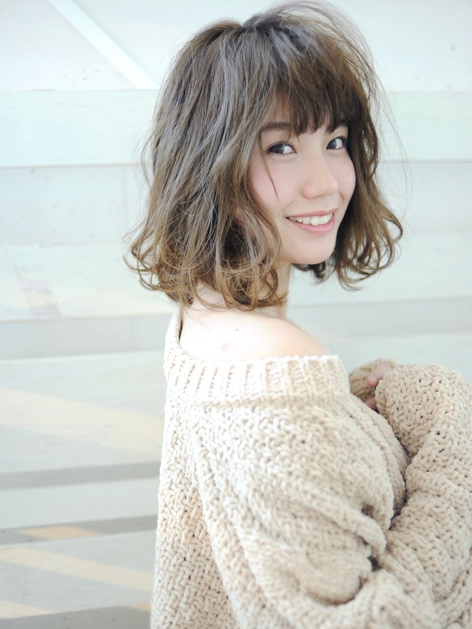 朝が楽チン♪カットで毎日のヘアスタイリングをグッと簡単にできる!のサムネイル画像