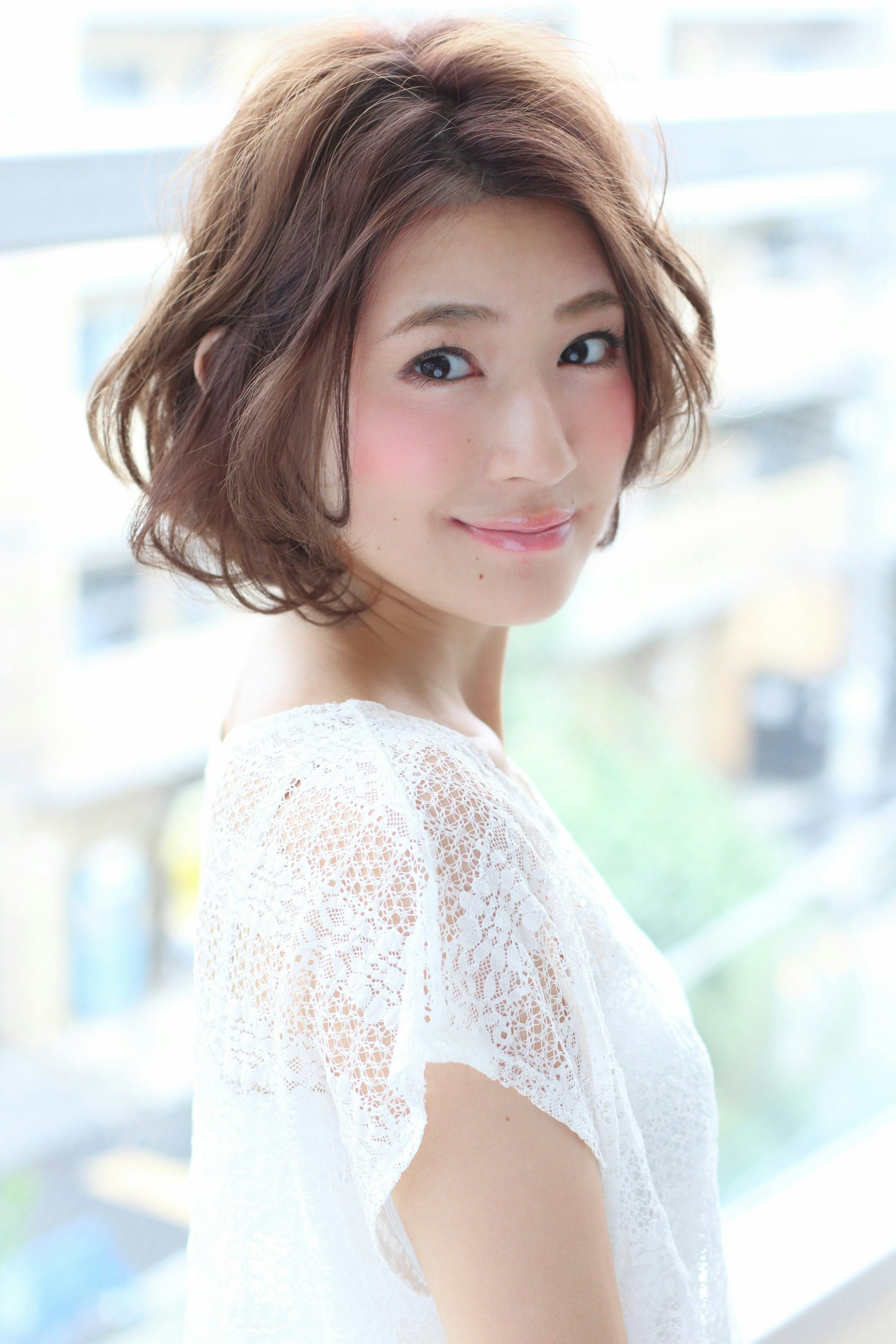 すっきりデコ出し♡イメージアップ!テイストいろいろ【前髪別】ヘアスタイル集のサムネイル画像