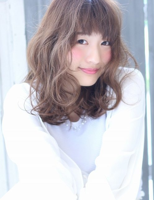 大人ヘアでスタートダッシュ決めちゃお レングス別 新 大学生におすすめのヘアスタイル集 ホットペッパービューティーマガジン
