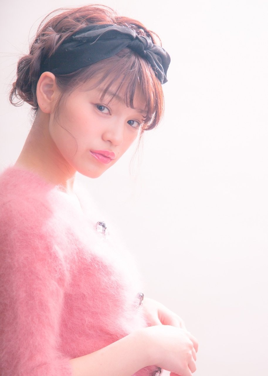 ほどよくルーズが大人かわいい♡結婚式のお呼ばれにおすすめなボブの髪型まとめのサムネイル画像