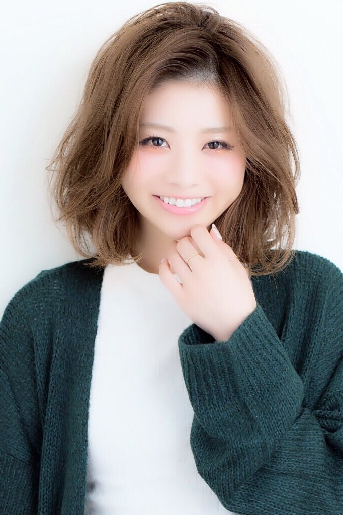 「くせ毛」はまとめる必要なし?目から鱗のウェーブを活かしたパーマスタイル♡のサムネイル画像