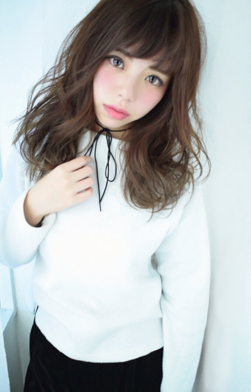 キラキラ輝く女の子になりたい 美シルエットのフェミニンなヘアスタイル特集 ホットペッパービューティーマガジン