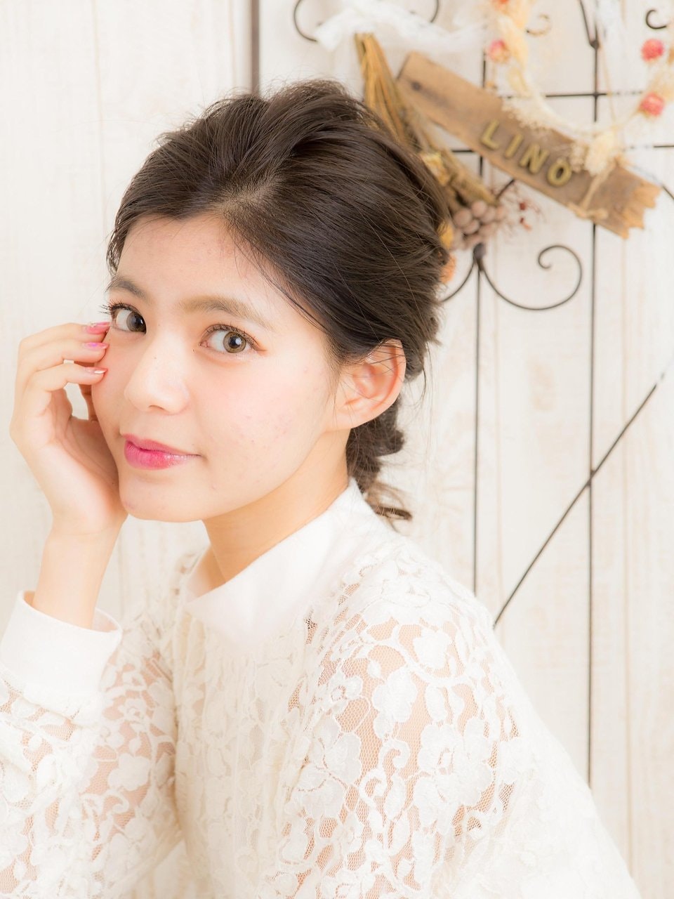 前髪ロングだからキマる 長めの前髪が主役のこだわり スタイル別 ヘアアレンジ集 ホットペッパービューティーマガジン