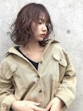 やわらかく女性らしく♡ベース型さんのお悩みを解決するミディアムヘアのポイントとは？