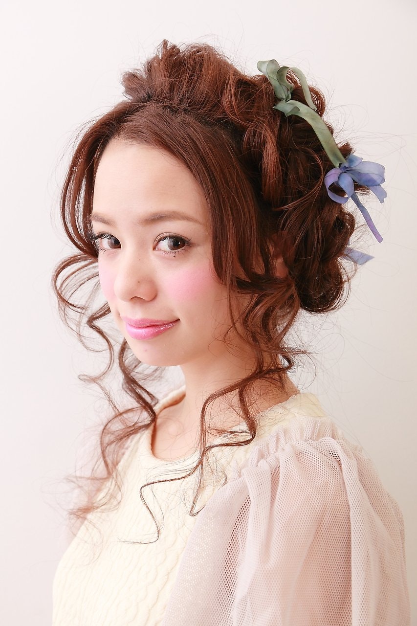 綿菓子みたいな女の子 思わず触りたくなるふわふわヘアアレンジカタログ ホットペッパービューティーマガジン 綿菓子みたいな女の子 思わず触りたくなるふわふわヘアアレンジカタログ ホットペッパービューティーマガジン