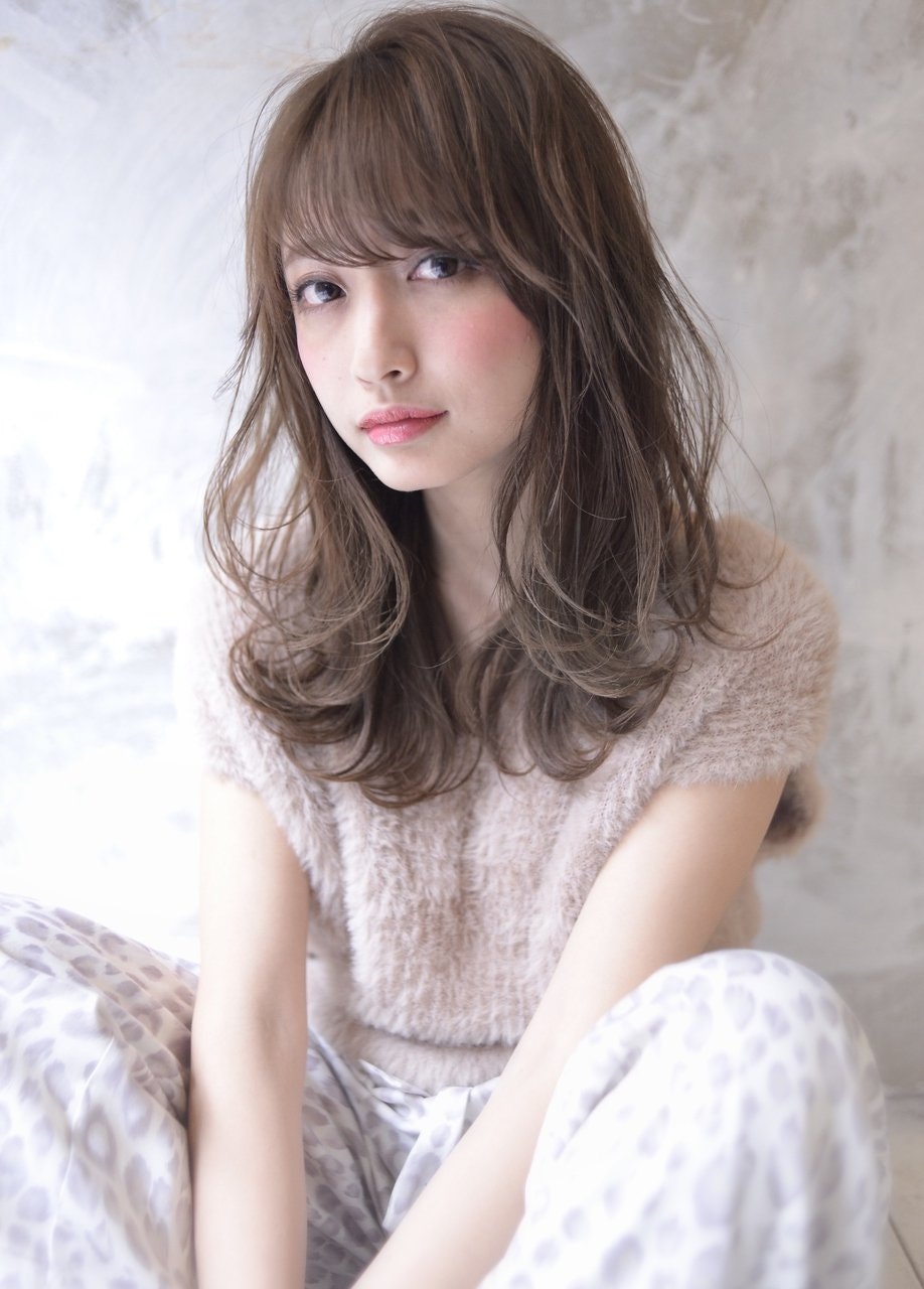 レトロなスタイルはヘアカラーが決め手♪おしゃれな髪色で旬顔を手に入れようのサムネイル画像