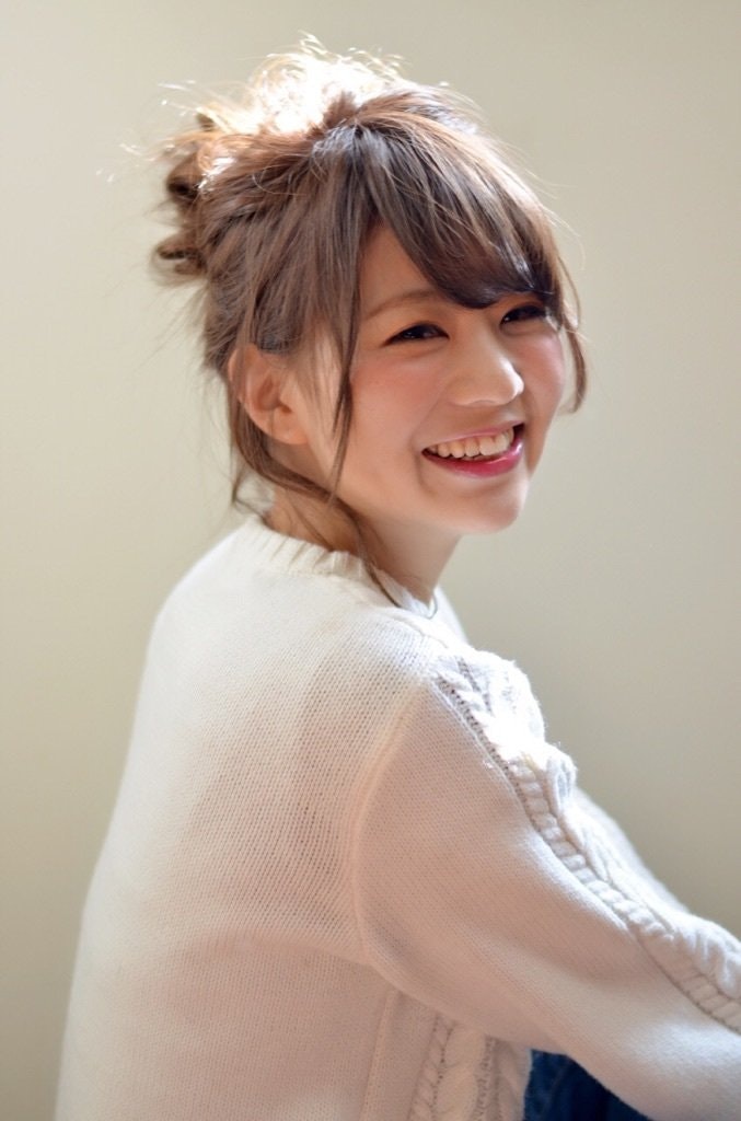まとめ髪は ほどよいルーズさ でおしゃれを作るのがセオリー 気負いすぎない大人のヘアアレンジ集 ホットペッパービューティーマガジン