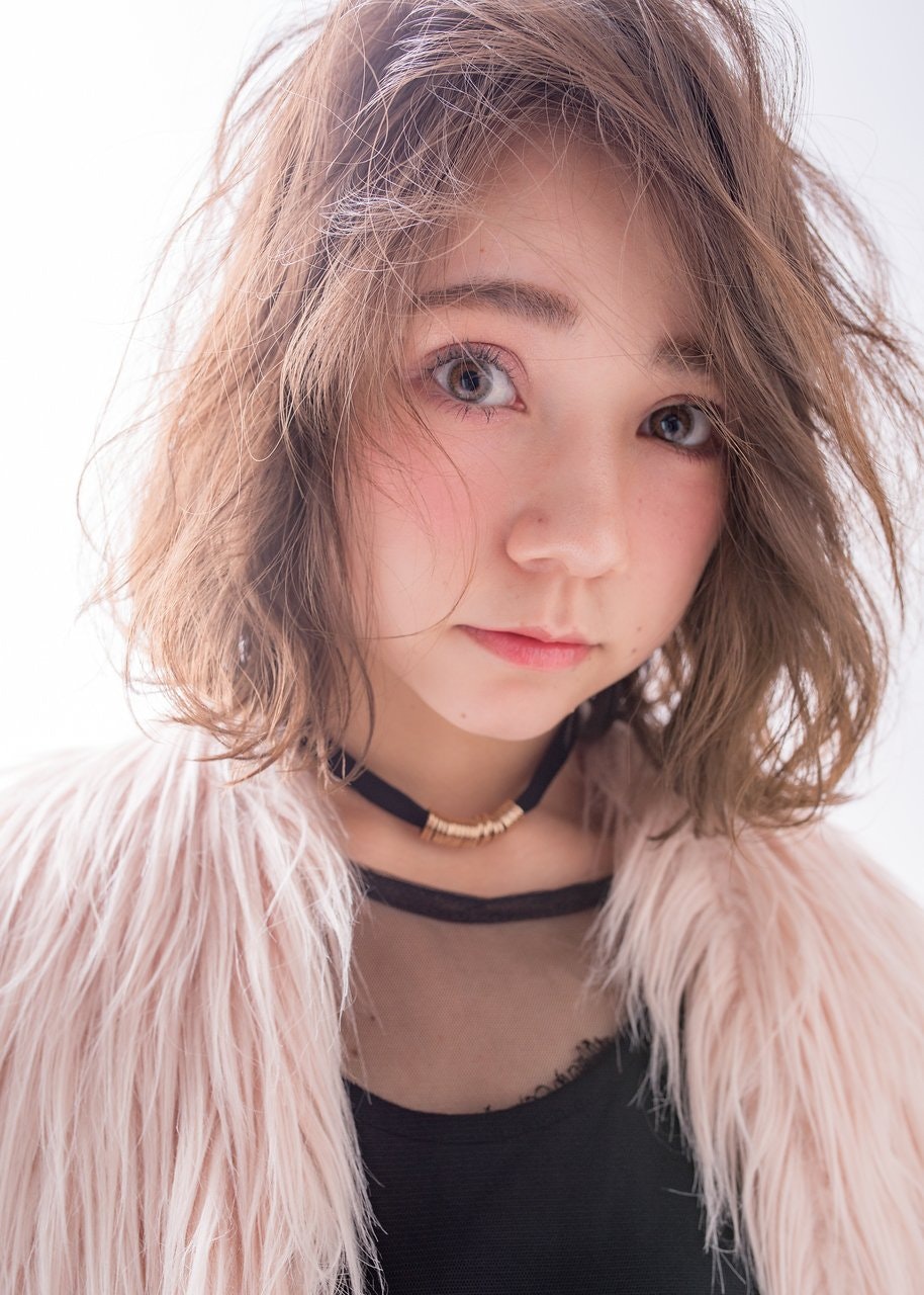 前髪にも遊び心を 女の子を可愛くする ゆるふわ前髪 をチェック ホットペッパービューティーマガジン 前髪にも遊び心を 女の子を可愛くする ゆるふわ前髪 をチェック ホットペッパービューティーマガジン