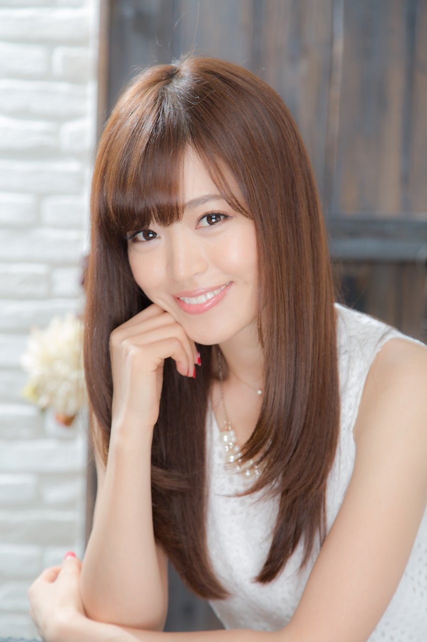 定番のヘアカラー「ブラウン」で差をつける！親しみやすさと好印象アップのヘアカタログのサムネイル画像