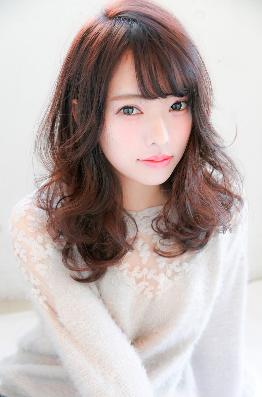 あなたはどれにする？艶感あふれる美髪をゲットする4色のヘアカラー♡のサムネイル画像