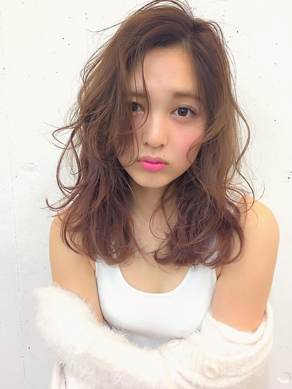 あふれる色気で視線集中 憧れのマドンナになれちゃうヘアスタイルカタログ ホットペッパービューティーマガジン