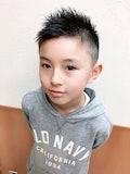 髪型チェンジでおしゃれキッズに変身！男の子におすすめのショートヘアスタイル集