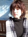 ざっくりカットのショートヘアでラフ感＆こなれ感を手に入れて♪