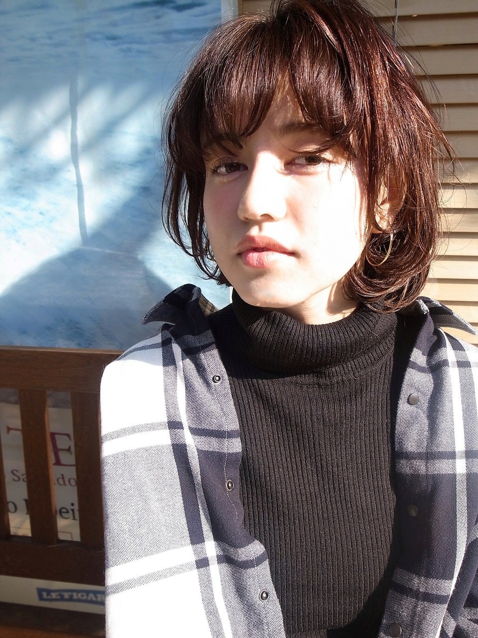 ざっくりカットのショートヘアでラフ感＆こなれ感を手に入れて♪のサムネイル画像