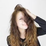 軽くてふわふわ♡“ネオ”ソバージュで手に入れる♪なごみ系が気分のロングヘア特集