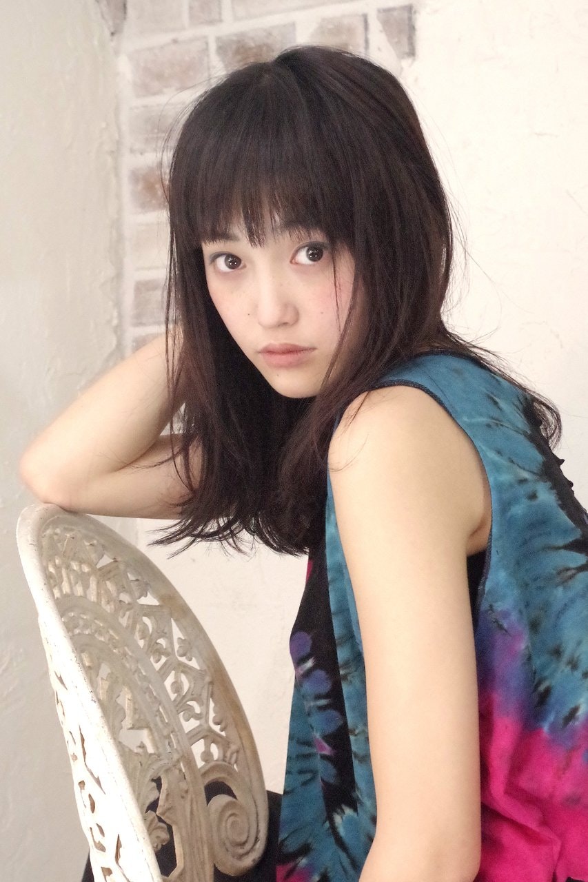 制服姿が一段とかわいくなる 女子高生におすすめ レングス別 髪型カタログ ホットペッパービューティーマガジン