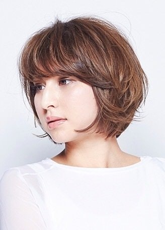 大人の上品さとかわいらしさで差がつく ミセス世代におすすめのヘアカット集 ホットペッパービューティーマガジン