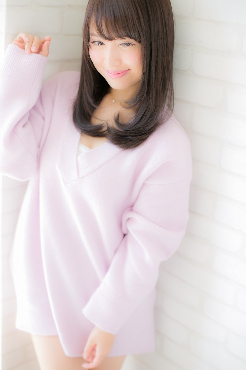 学生時代は黒髪でとびきり可愛くしちゃお♪ナチュラル&シンプルでおしゃれな髪型特集のサムネイル画像