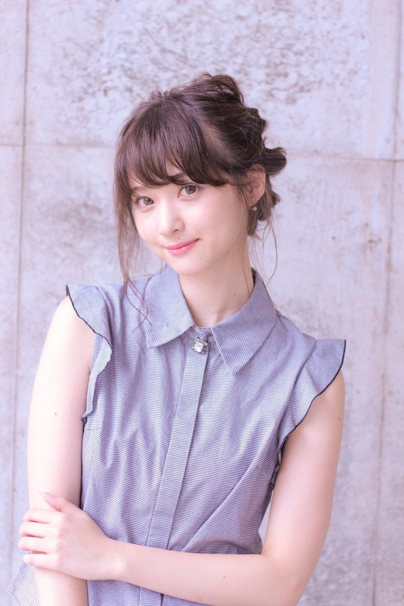 超簡単！くるりんぱで憧れの髪型を手に入れよう♡こなれ感たっぷりなヘアアレンジ特集のサムネイル画像