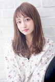 かわいいは前髪で作る！おしゃれなシースルーバングで、今どきのヘアスタイルに