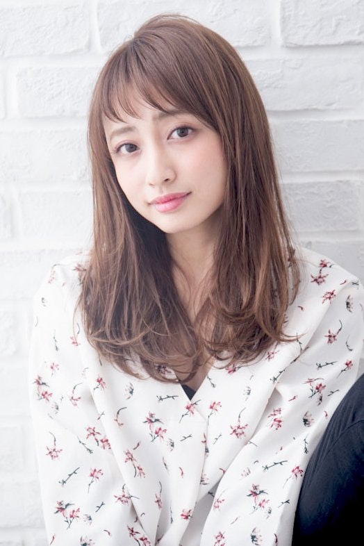 かわいいは前髪で作る おしゃれなシースルーバングで 今どきのヘアスタイルに ホットペッパービューティーマガジン かわいいは前髪で作る おしゃれなシースルーバングで 今どきのヘアスタイルに ホットペッパービューティーマガジン