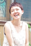 すっきりとした顔周りが大人っぽい！セクシーな雰囲気のベリーショートヘア♡