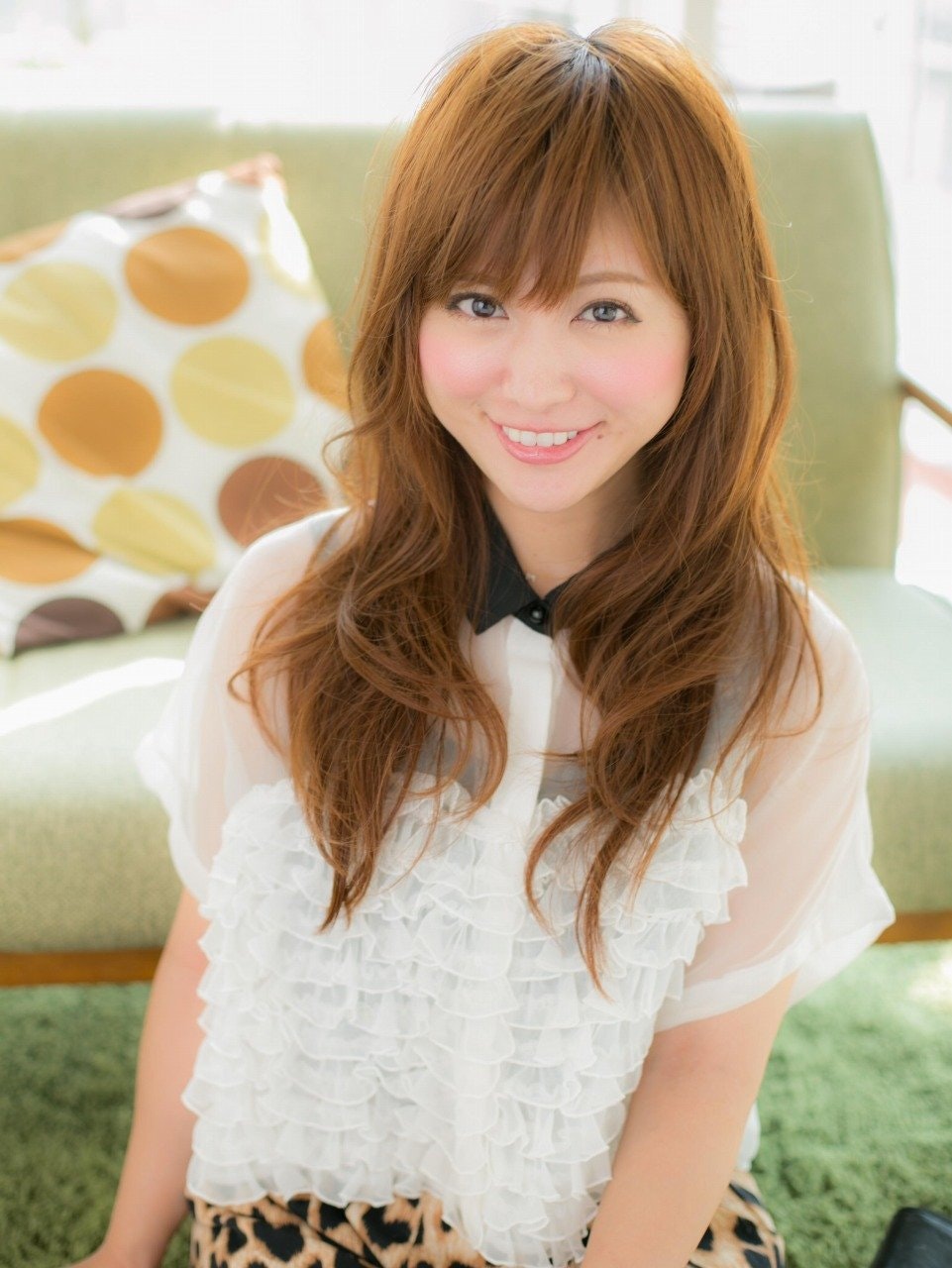 ゆるふわパーマでロングをもっと魅力的に 女性らしさを最大限引き出そう ホットペッパービューティーマガジン