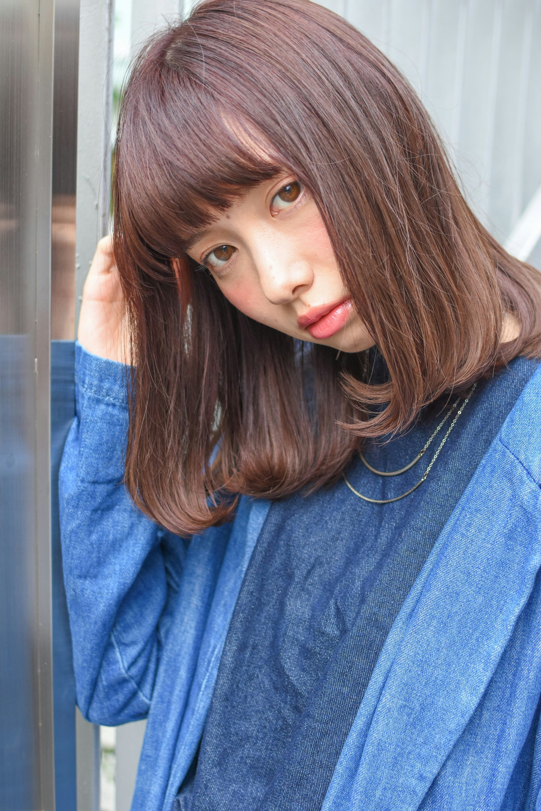 前髪パッツンで女の子らしく レングス別 オシャレなヘアスタイルカタログ ホットペッパービューティーマガジン