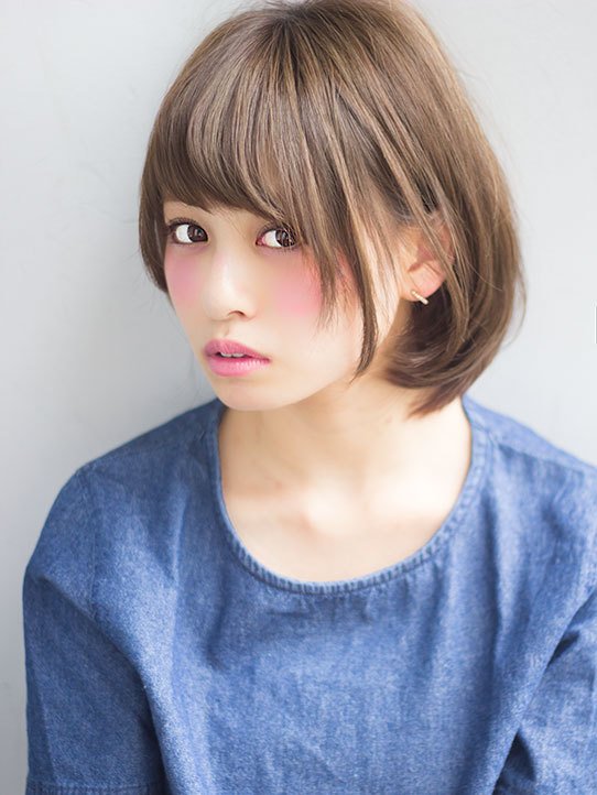 ちらっと肌見せ 耳かけボブ でどきっとさせちゃおう 色っぽさたっぷりの愛されスタイル ホットペッパービューティーマガジン