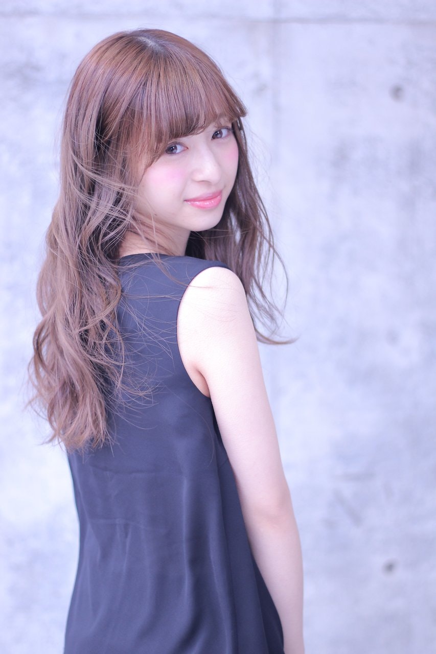 おしゃれさんは挑戦済 トレンド感のあるアッシュ系のヘアカラーをご紹介 ホットペッパービューティーマガジン