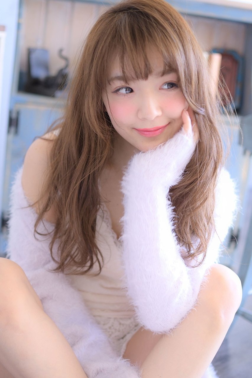 ふんわりフェミニンを手に入れたい♡愛され度アップのオススメヘアカラー!のサムネイル画像