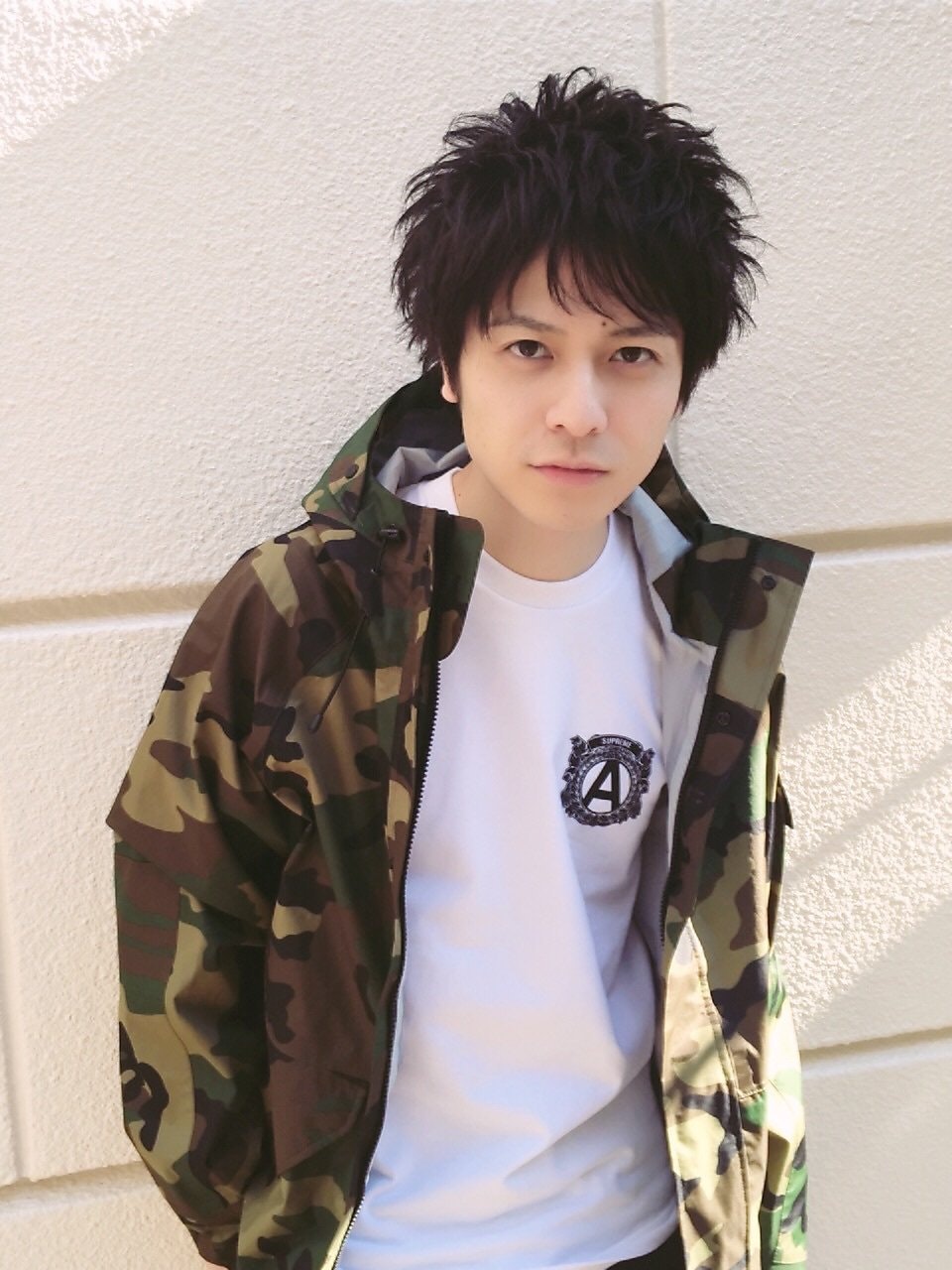 ショートウルフ でナチュラル ラフに 無造作な質感が魅力のメンズヘアスタイル特集 ホットペッパービューティーマガジン