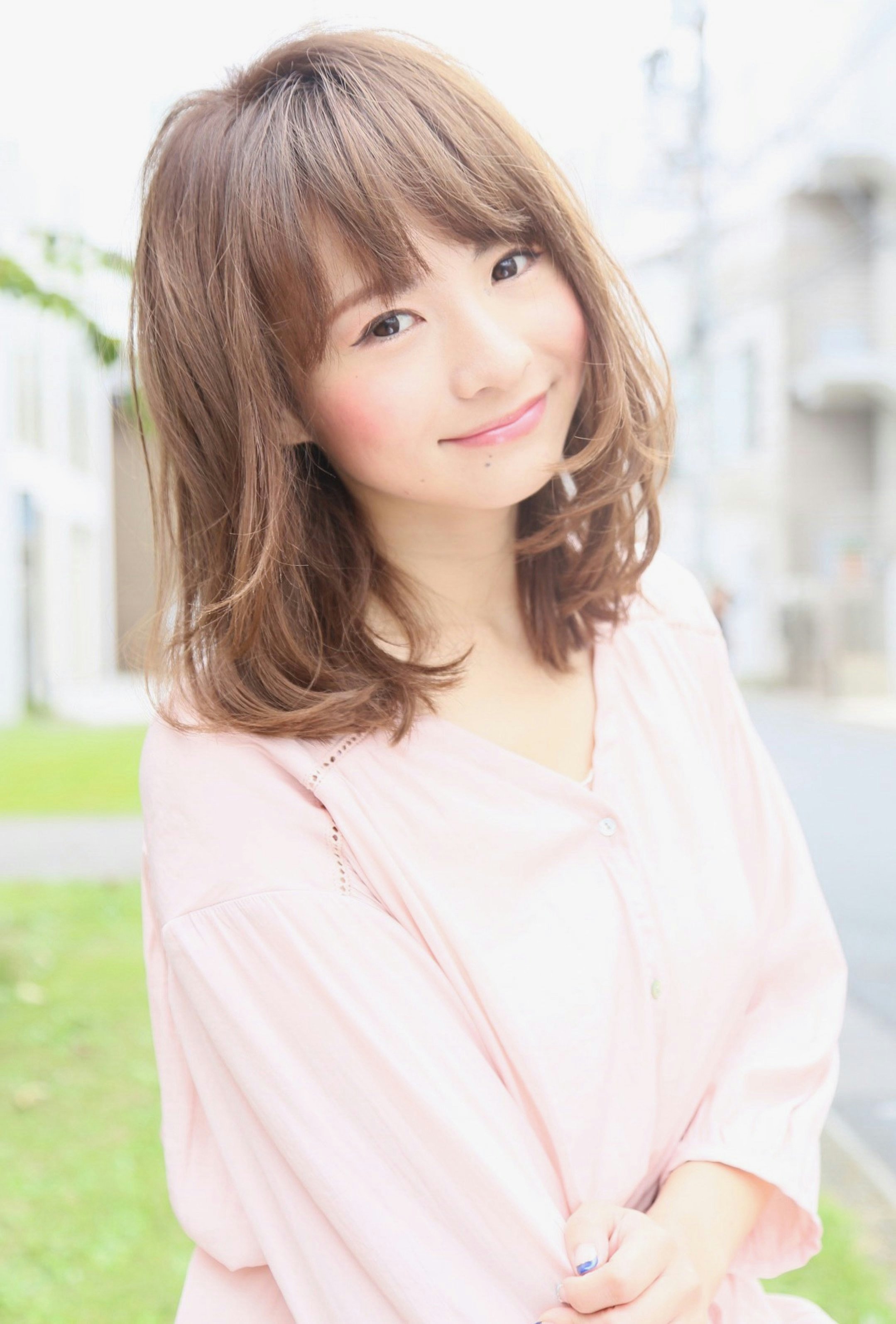 ピンク系カラー初心者にもおすすめ♪ピンクベージュの髪色で、ナチュラル&ラブリーを同時に叶えよう♡のサムネイル画像