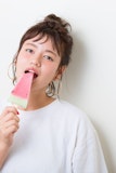ポワン！クルン！軽快カワイイ♡ミディアムヘアのおだんごアレンジ