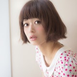 パッツン前髪がなにげにかわいい♡ショートの魅力が際立つおしゃれ髪型まとめ