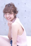 シニヨンとはどんな髪型？ゆるふわ感が決め手のおしゃれなヘアアレンジまとめ