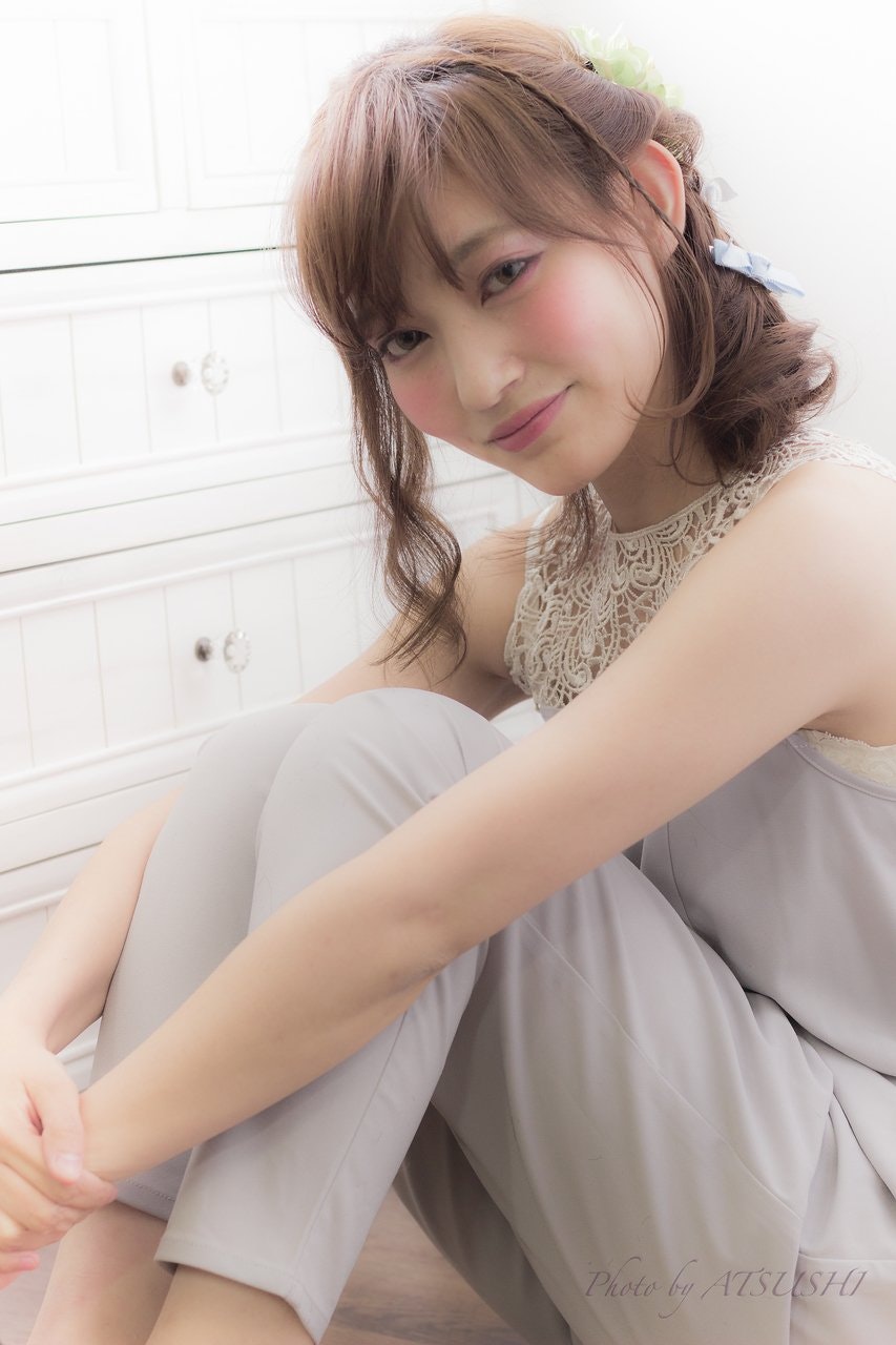 簡単ヘアアレンジ☆【編みこみ】でいつもの髪型をググっと格上げ!のサムネイル画像