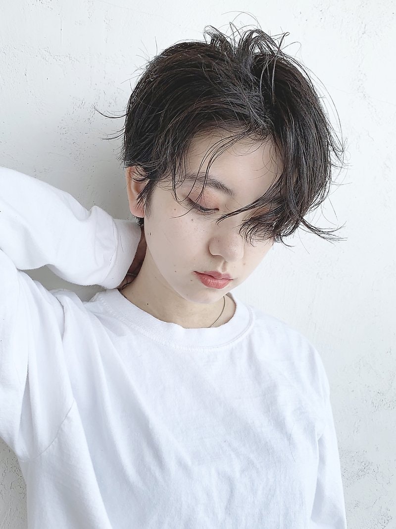面長さんにぴったり似合っちゃう おすすめベリーショートのヘアスタイル ホットペッパービューティーマガジン 面長さんにぴったり似合っちゃう おすすめベリーショートのヘアスタイル ホットペッパービューティーマガジン