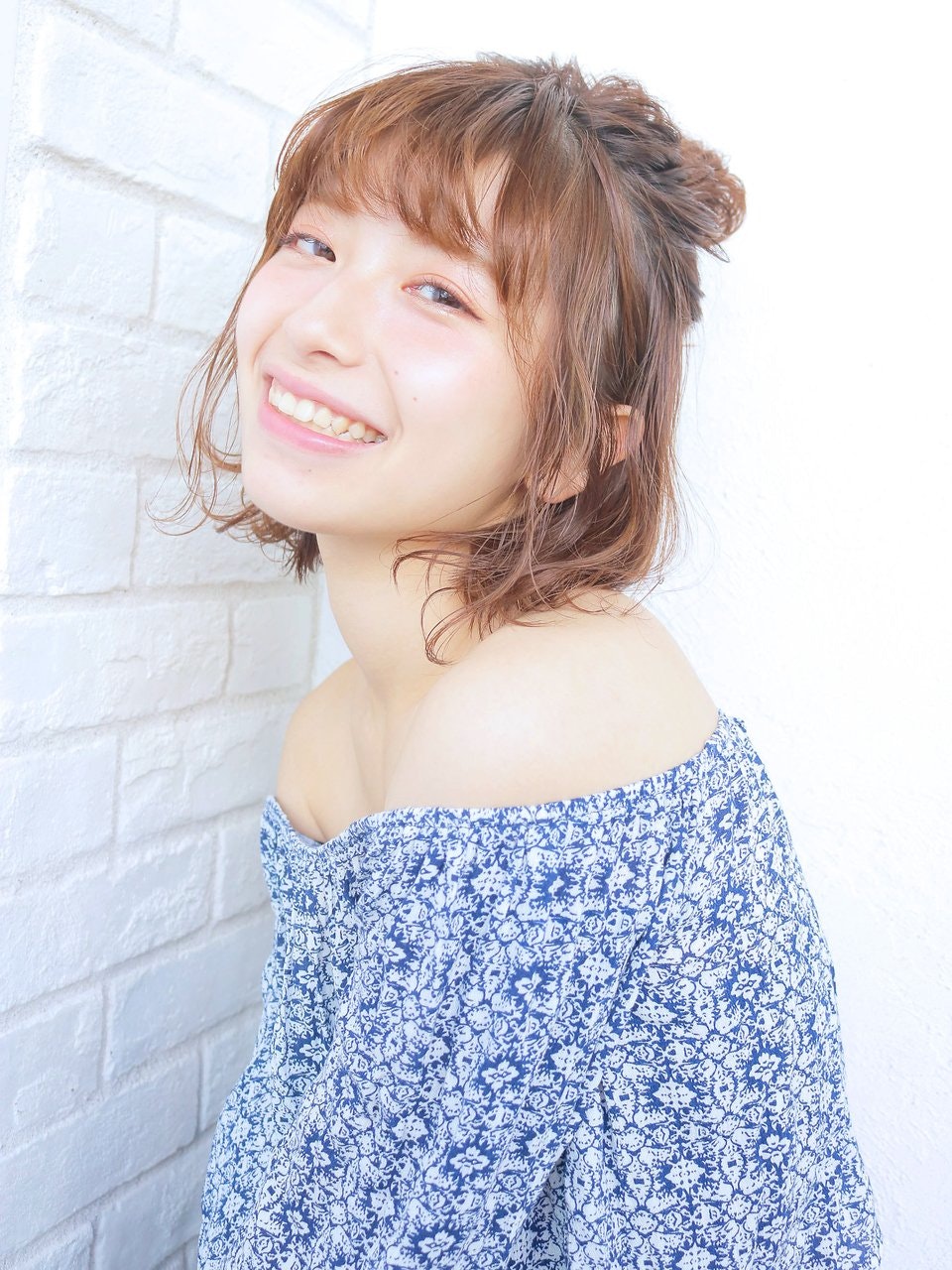 「ミディアム」のアレンジ特集！シーンに合わせてオシャレしよ♡のサムネイル画像