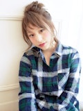 キュートなお団子ヘアは結び目の位置に注目♡気分に合わせて、印象も変えちゃおう！