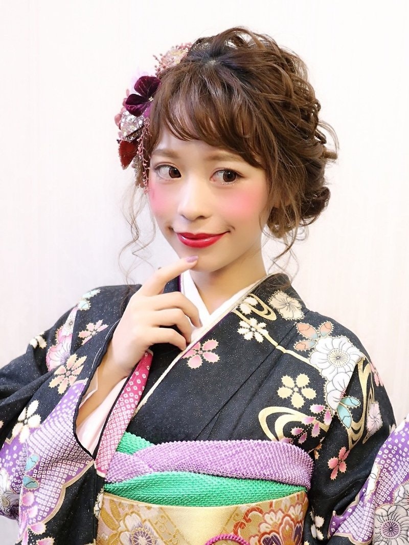 18 春 着物のためのヘアスタイルカタログ アレンジにこだわって華やかさアップ ホットペッパービューティーマガジン 18 春 着物のためのヘアスタイルカタログ アレンジにこだわって華やかさアップ ホットペッパービューティーマガジン