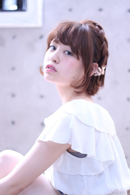 ボブで結婚式に参列するなら♪ドレスも着物も映える華やかなへアアレンジをご提案します♡のサムネイル画像