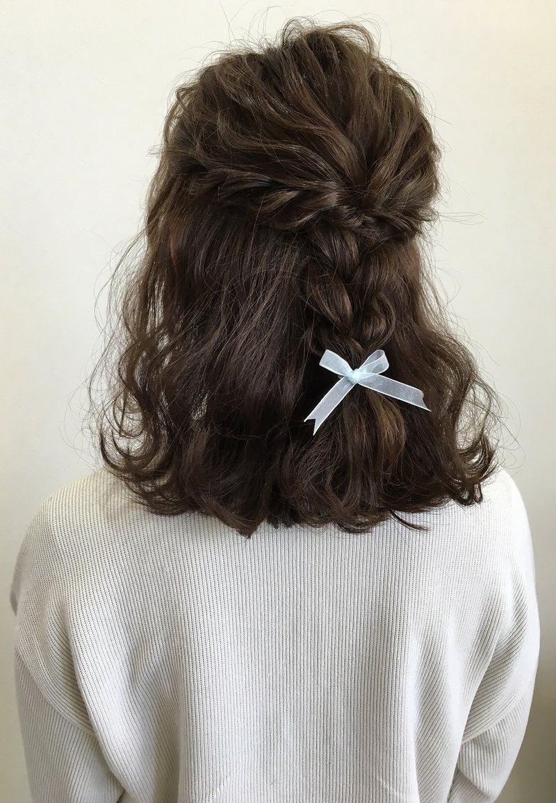 三つ編み ハーフアップ でモテ女子に変身 愛されヘアアレンジのやり方 ホットペッパービューティーマガジン 三つ編み ハーフアップ でモテ女子に変身 愛されヘアアレンジのやり方 ホットペッパービューティーマガジン