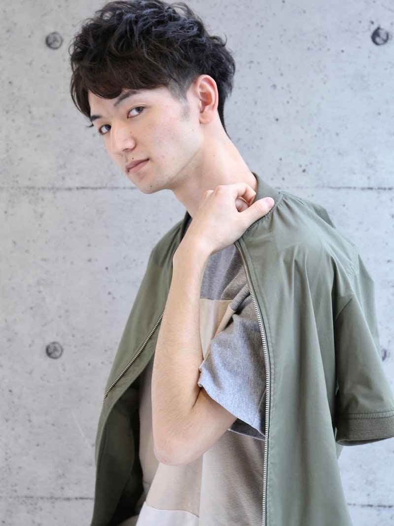 18 春 短髪で好印象なイケメンを目指そう すっきり清潔感のあるモテスタイル特集 ホットペッパービューティーマガジン 18 春 短髪で好印象なイケメンを目指そう すっきり清潔感のあるモテスタイル特集 ホットペッパービューティーマガジン