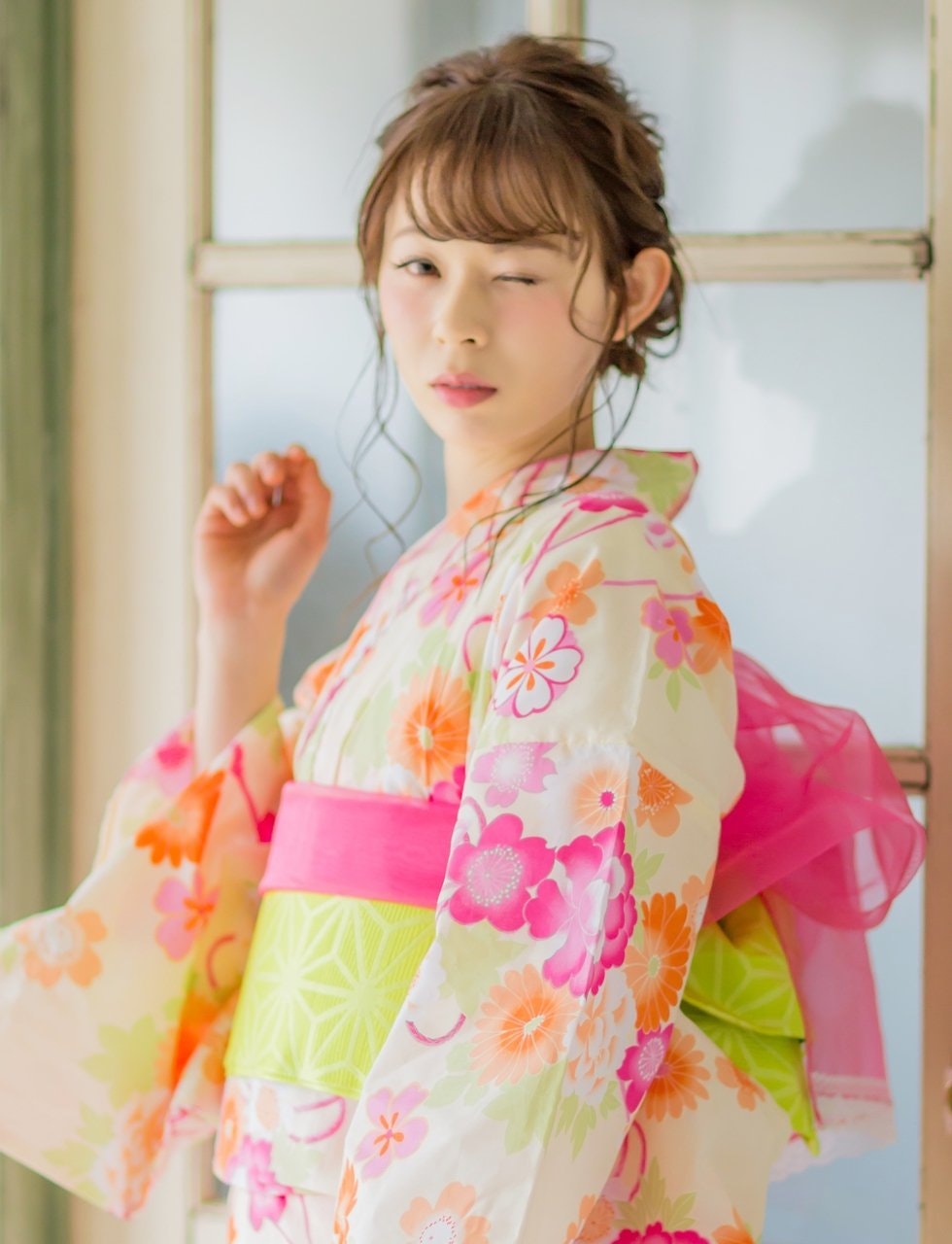 浴衣姿は髪型が決め手 簡単かわいいヘアアレンジで 褒められスタイルを目指そう ホットペッパービューティーマガジン 浴衣姿は髪型が決め手 簡単かわいいヘアアレンジで 褒められスタイルを目指そう ホットペッパービューティーマガジン