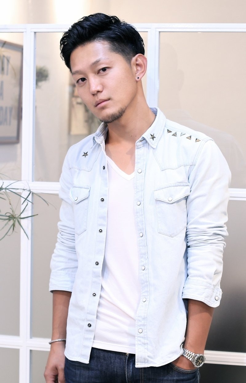 男らしさと清潔感が魅力 リーゼントスタイルをクールに決めてイマドキヘアを手に入れよう ホットペッパービューティーマガジン 男らしさと清潔感が魅力 リーゼントスタイルをクールに決めてイマドキヘアを手に入れよう ホットペッパービューティーマガジン