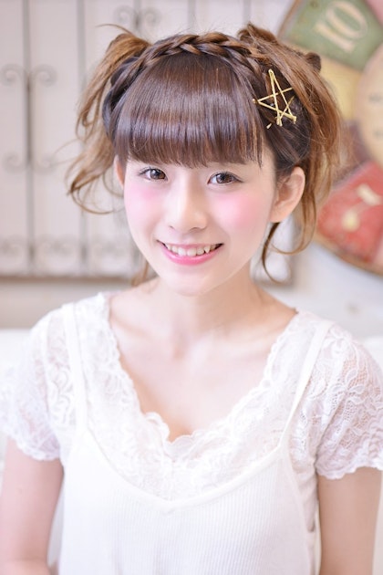 猫耳ヘアアレンジでキュートに大変身 人とかぶらない個性派ヘアスタイルを楽しもう ホットペッパービューティーマガジン