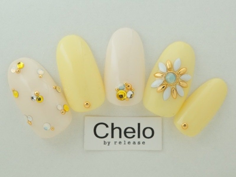 似合うデザインがきっと見つかる ファッションタイプ別ネイルカタログ ホットペッパービューティーマガジン 似合うデザインがきっと見つかる ファッションタイプ別ネイルカタログ ホットペッパービューティーマガジン